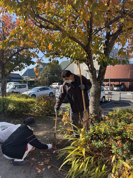【埼玉・吉川市】地域と共に3年超。松井産業、木売第二公園の清掃活動レポート