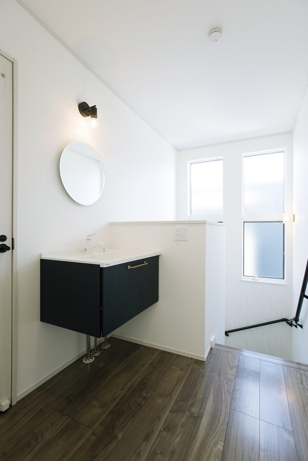 【イシンホーム三郷店】朝の「洗面所待ち」をゼロにする、2階の魔法。